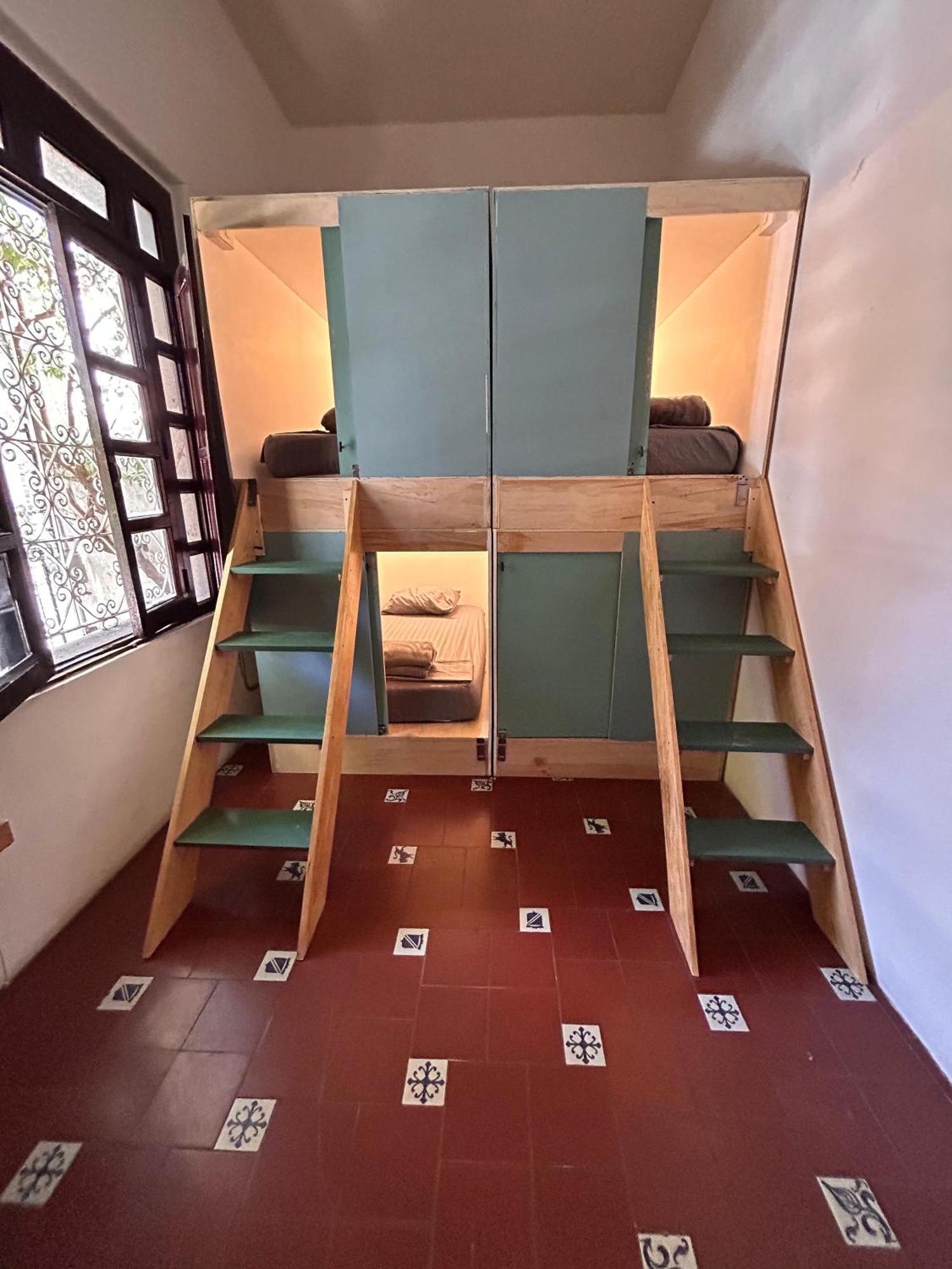 Coliving Chingon Hostel Гуадалахара Екстериор снимка